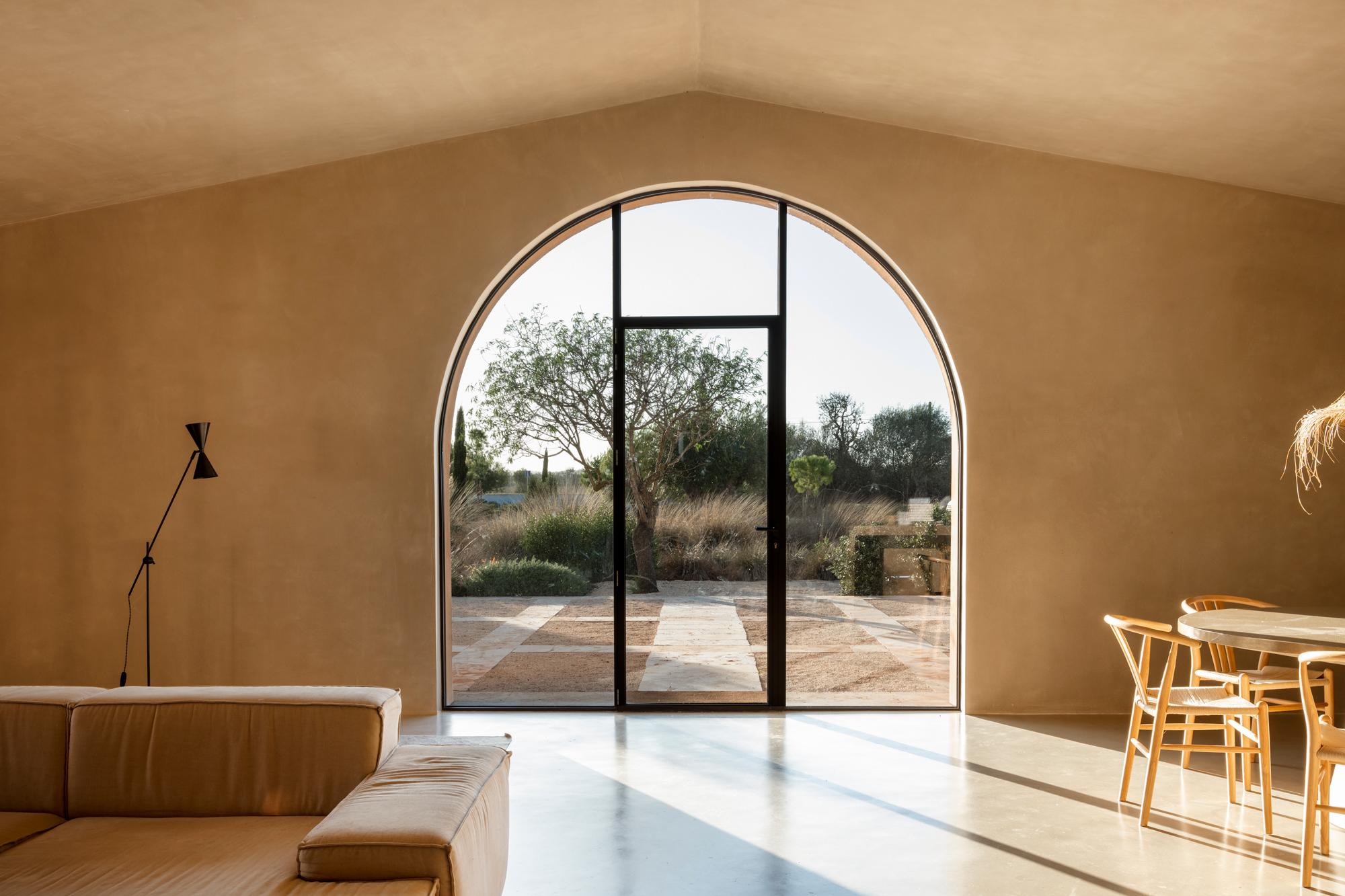 ARCHITECTURE